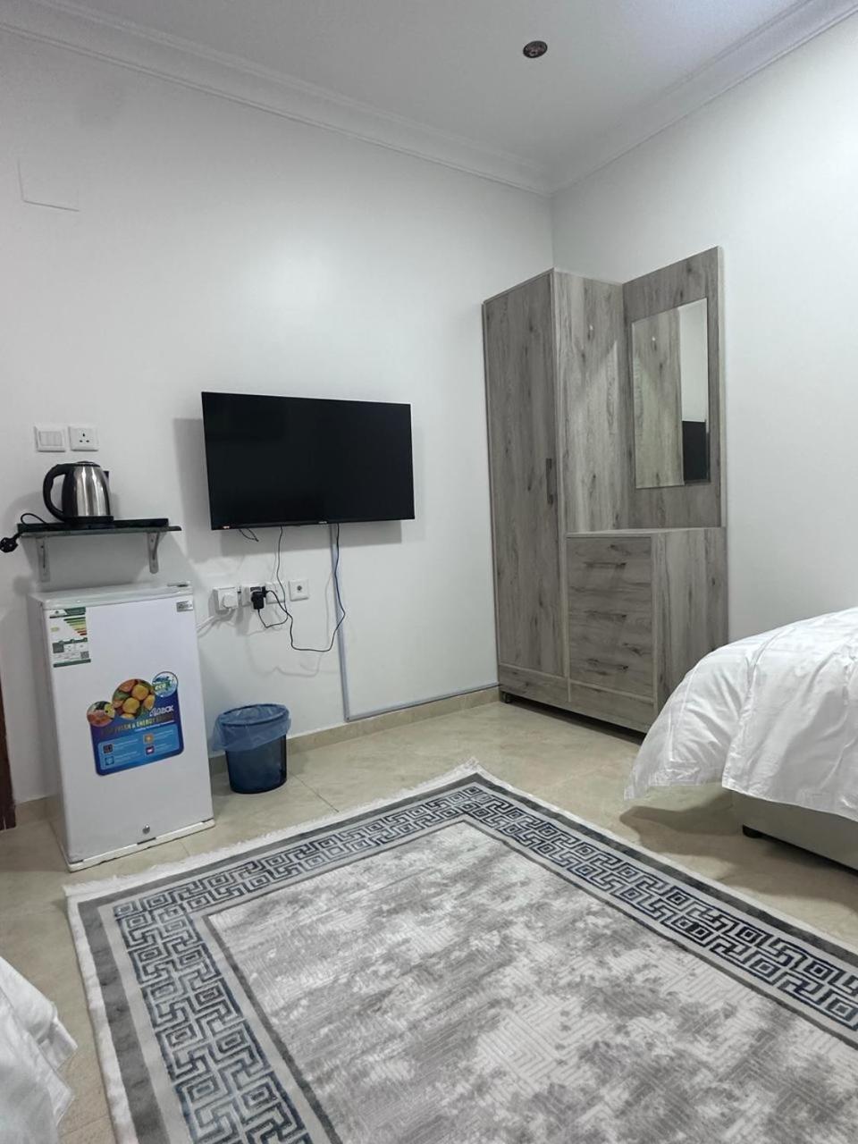 مفروشة